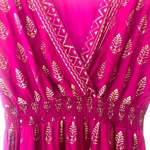 Indian-print long dress, v-neck, size medium, gold stamped